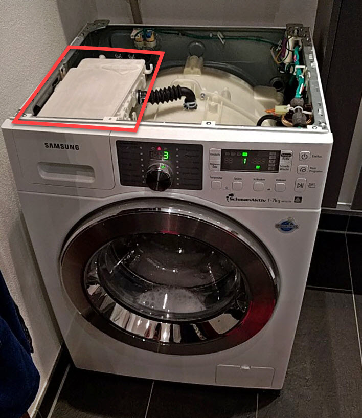 Waschmaschine mit neuem Ersatzteil